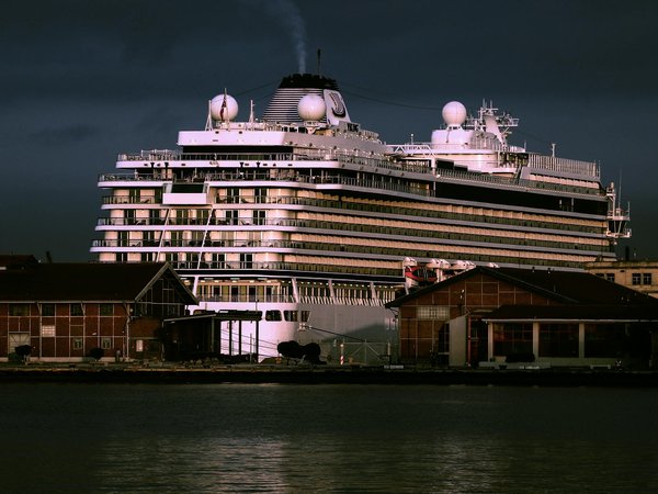 Comment organiser des vacances en Dordogne avec des ateliers de cuisine et des visites de grottes préhistoriques?