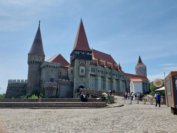 Comment organiser une visite des monastères en Transylvanie, Roumanie?
